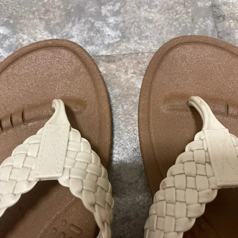 Okabashi off white